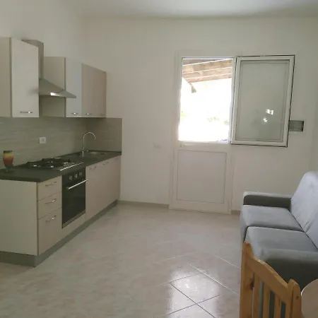 Salina Apartment *