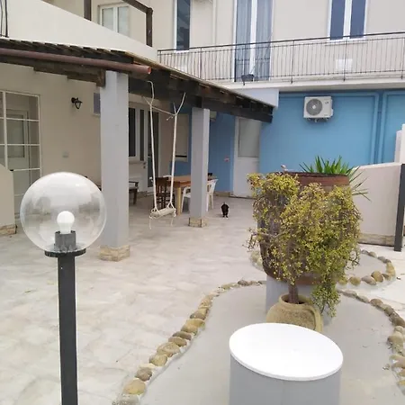 Salina Apartment *
